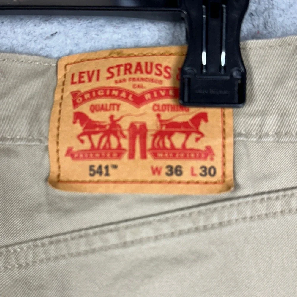 Levis 541 Jeans Mens 36X30 Tan All Seasons Tech Athletic Taper Stretch Denim